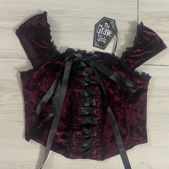 Dolls Kill Tops - Dolls Kill / The Grave Girls | Batty For You Velvet Top